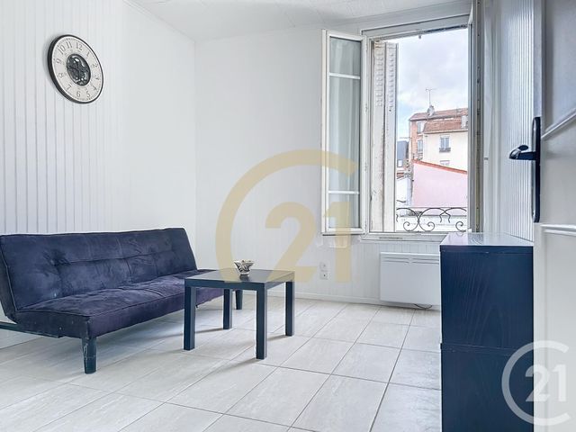 Appartement F2 à vendre - 2 pièces - 25.48 m2 - VILLEJUIF - 94 - ILE-DE-FRANCE - Century 21 K.B. Immobilier